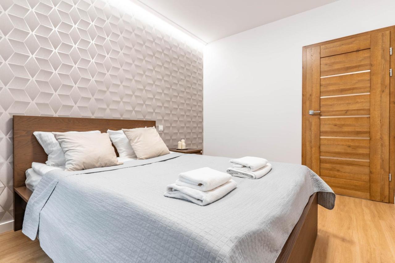 Wrocapartments Starcenter - Parking Free Breslavia Esterno foto